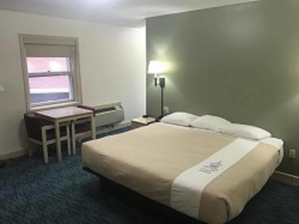 Bluebird Spa City Motor Lodge Саратога Спрингс Екстериор снимка